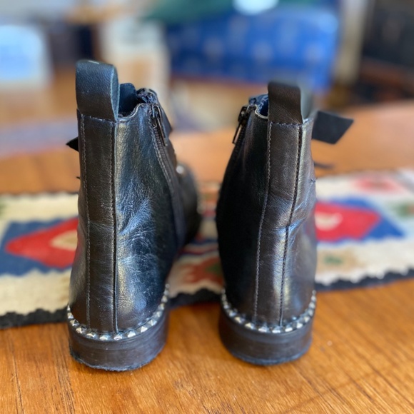 Topshop leather buckled boots - Picture 3 of 5